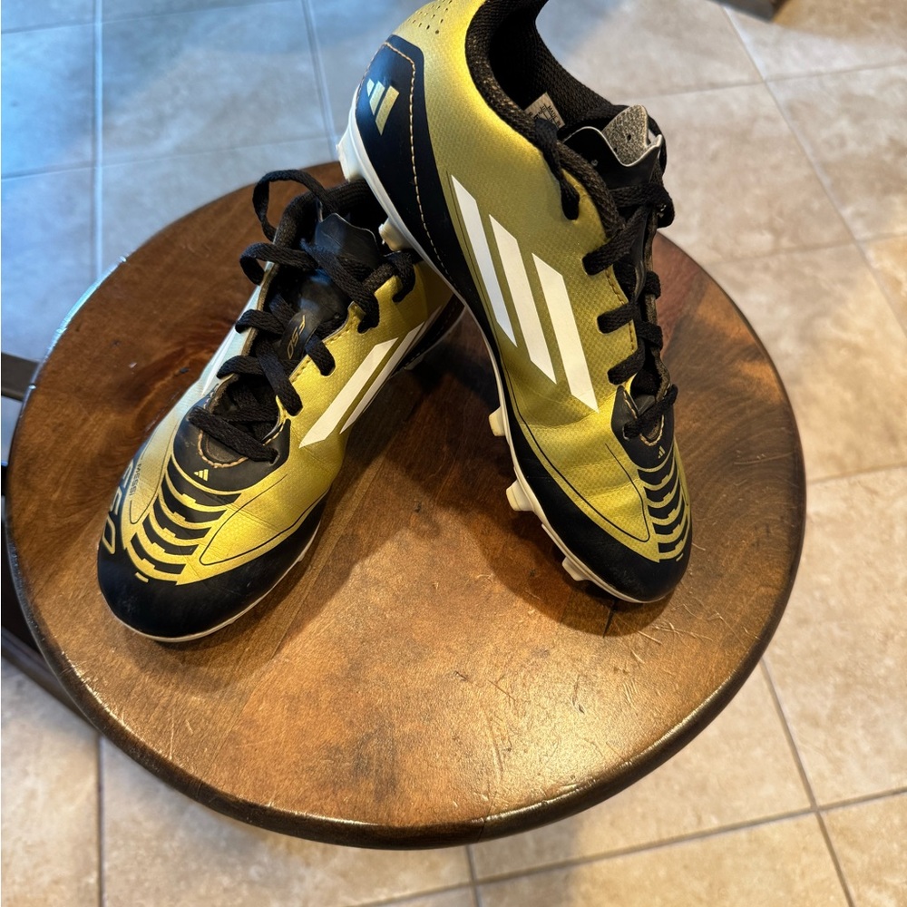 Adidas Messi F50 Youth Soccer Cleats